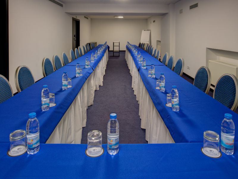 Well-equipped conference rooms VIP Executive Saldanha Hotel Lisbon